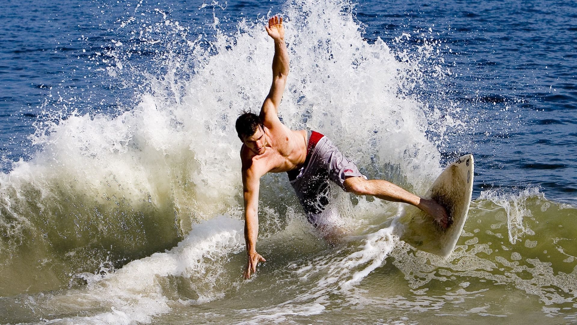 爱游戏体育（AYX）官方APP下载-男子背泳100米匈牙利创个人最好成绩，匈牙利男子游泳